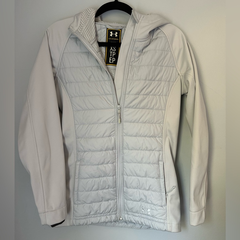 Under Armour Women's White Ski Jacket